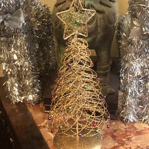 Wire wrapped Christmas Tree
